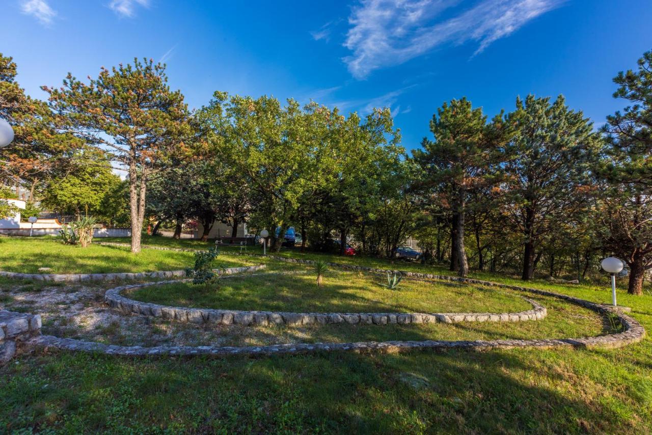 Guest House Agava Цриквеница Экстерьер фото