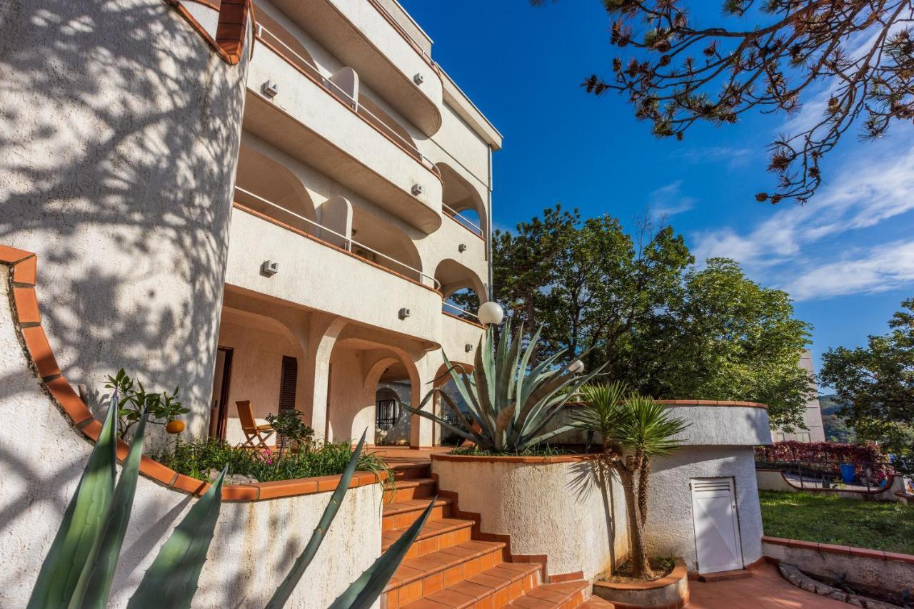 Guest House Agava Цриквеница Экстерьер фото